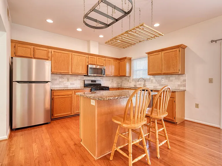 2502 Weston Ct — Photo 7