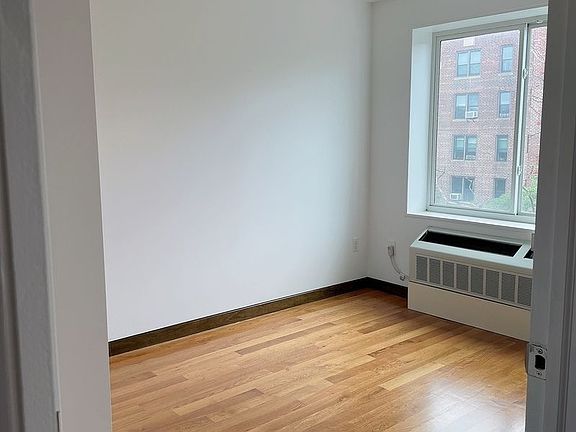 4th image of 33-43 Junction Blvd #5C