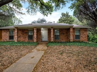 3940 Dalgreen Cir, Dallas, TX 75214