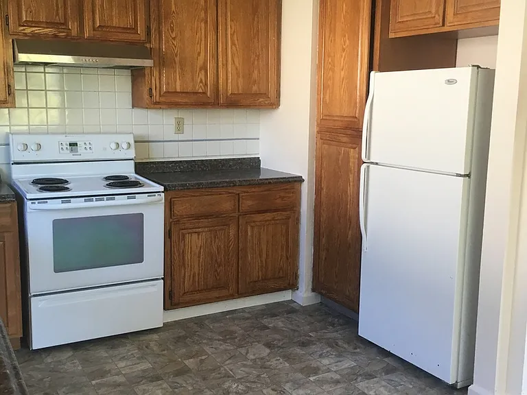 2576 Mohawk Ct — Photo 13
