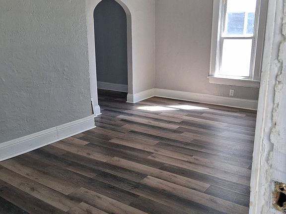 3rd image of 3216 Orchard St