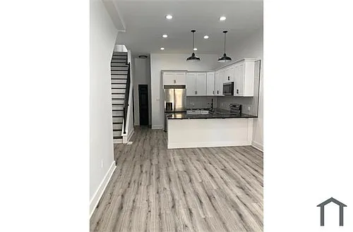 1830 W Diamond St #1 Photo 1
