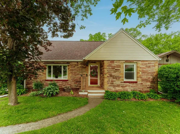 7405 South Pennsylvania AVENUE, Oak Creek, WI 53154