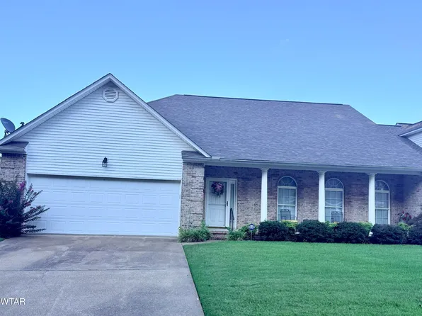 1744 Fairway Dr, Dyersburg, TN 38024