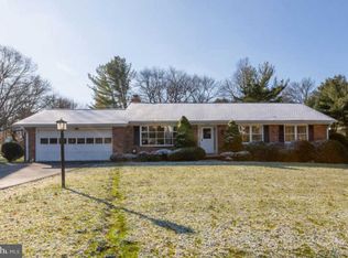 16512 Grande Vista Dr, Rockville, MD 20855