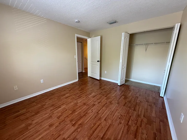 274 River Bluff Ln — Photo 32