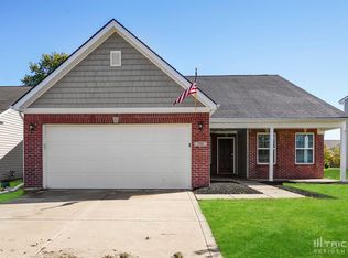 3305 Lakestream Dr, Columbus, IN 47201