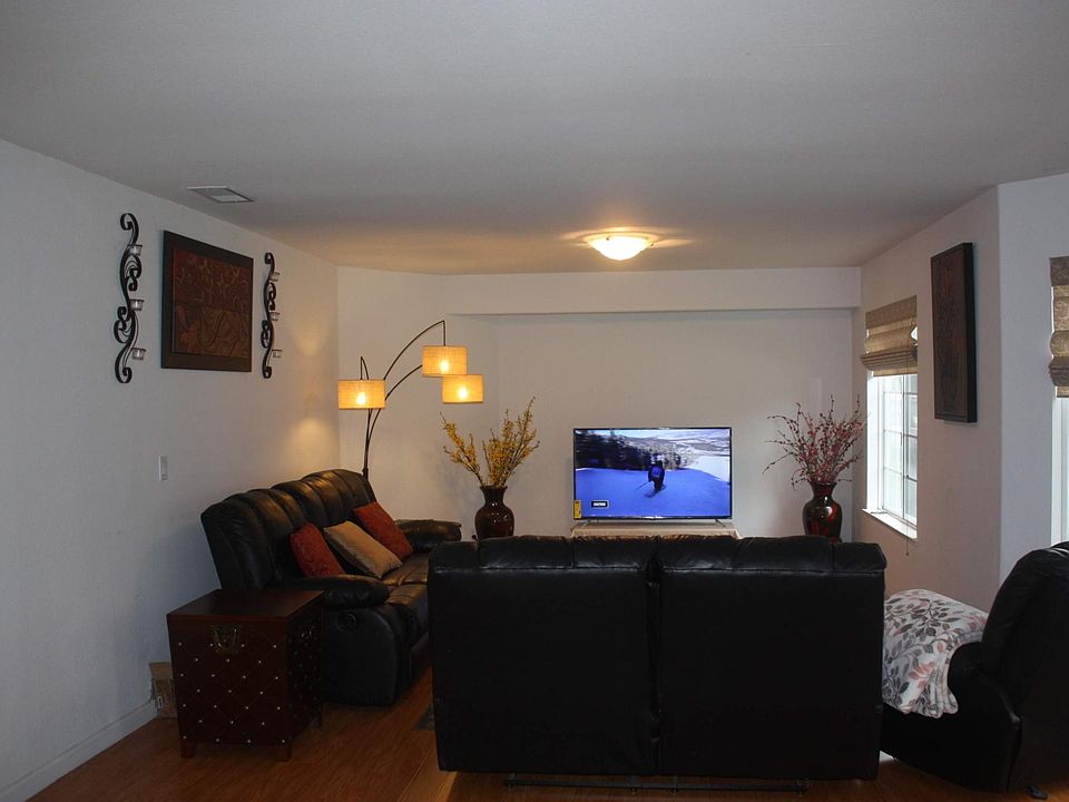 1st image of 3992 Payne Ave