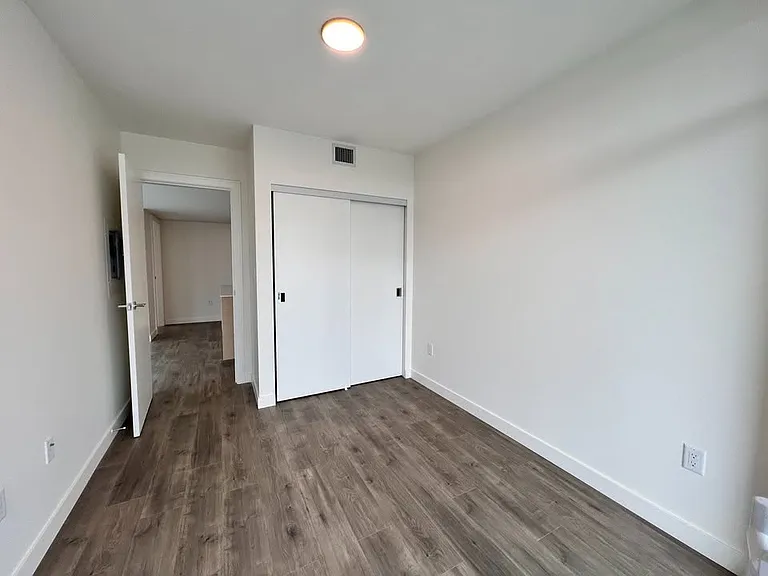 200 Klahanie Ct #704 — Photo 14