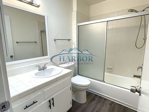 5th image of 4726 Del Amo Blvd Unit 4
