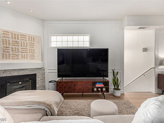 5th image of 6809 Cobre Azul Ave Unit 201