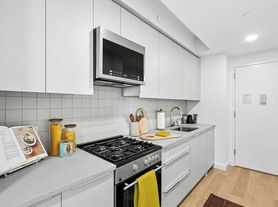 2035 5th Ave