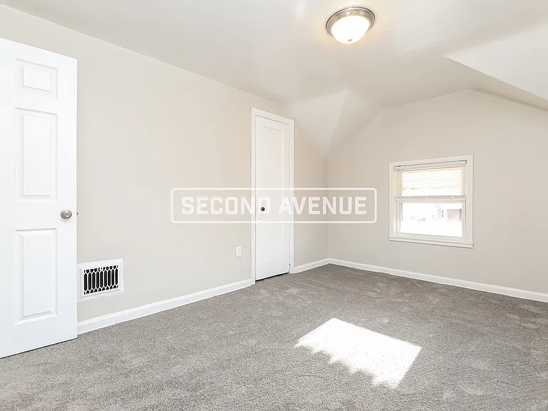 928 Kennedy Dr — Photo 8