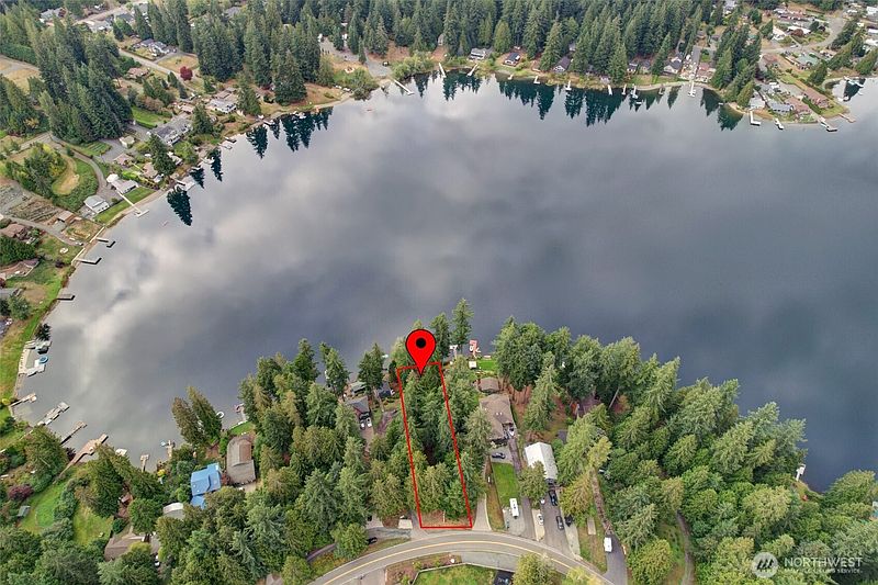 2nd image of 2533 Freestad RD