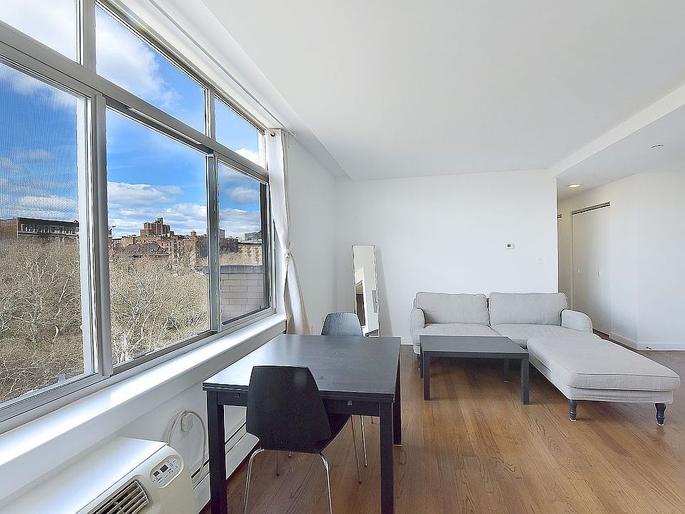 1st image of 130 Bradhurst Ave #1103