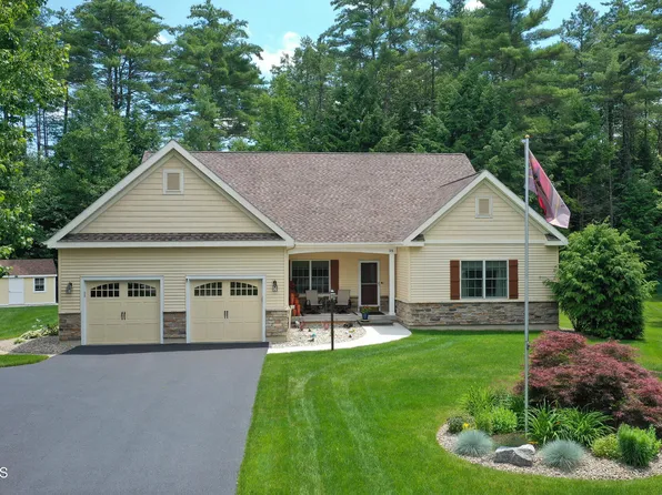 35 Essex Court, Queensbury, NY 12804