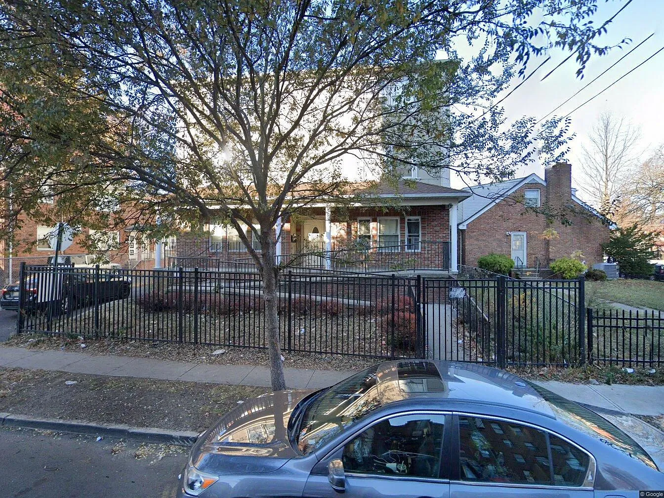 3 bed, $2,350 — Photo 1