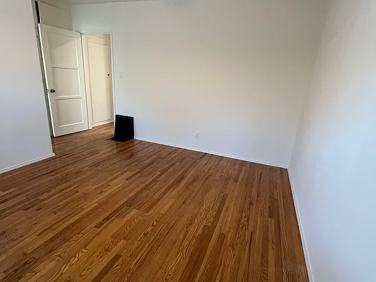 2307 Kenmere Ave — Photo 12