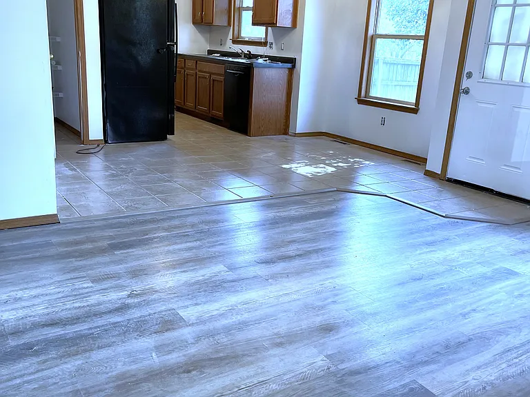 1141 N Nolting Ave — Photo 6