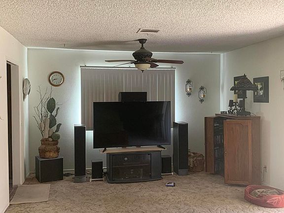 5th image of 1022 W Avenue J10