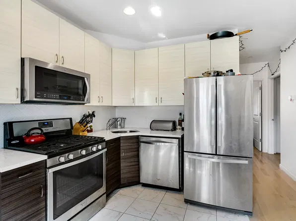 127 Graham Ave APT 2R, Brooklyn, NY 11206