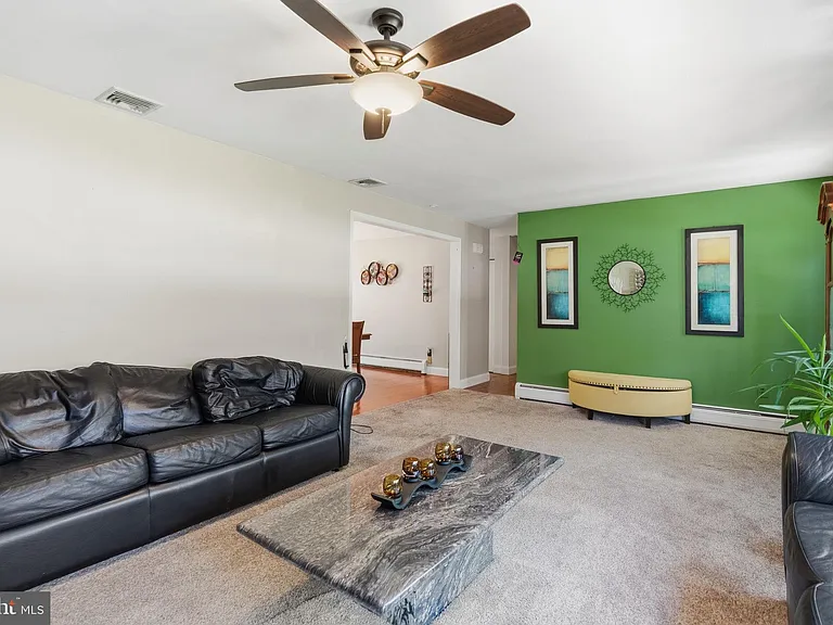 2329 Coles Blvd — Photo 7