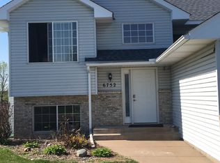 6752 378th St, North Branch, MN 55056