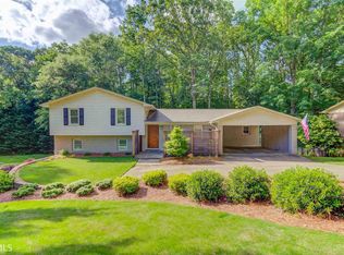 524 Woodland Dr, Gainesville, GA 30501