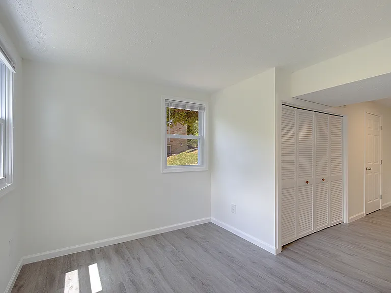 6417 Kaine Dr — Photo 26
