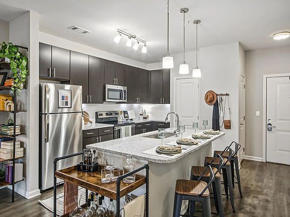 2nd image of 6001 Hampden Dr #15102