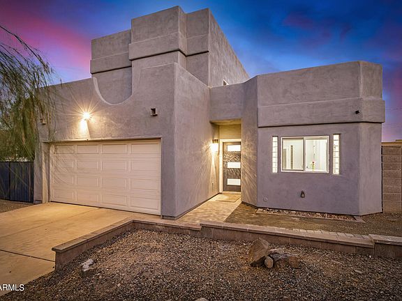 3rd image of 1429 E SIERRA Street