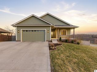 13717 Miami St, Omaha, NE 68164
