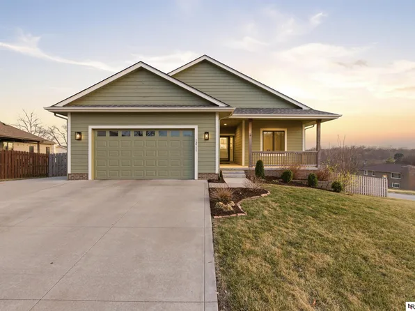 13717 Miami St, Omaha, NE 68164