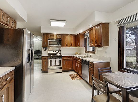 5th image of 10328 S 84th Ave