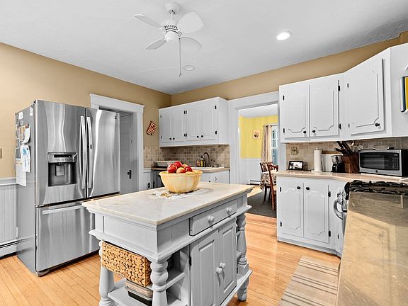 4th image of 5 Pleasant St