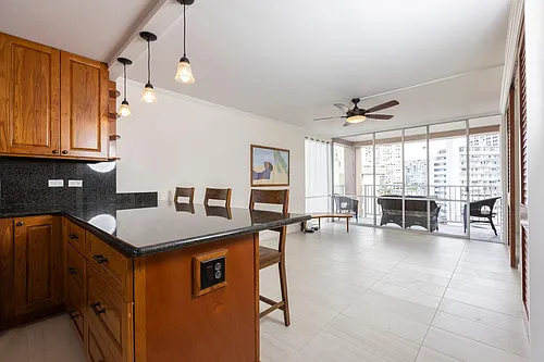 1617 Keeaumoku St Photo 1