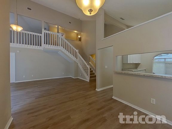 4th image of 1330 Gangplank Dr