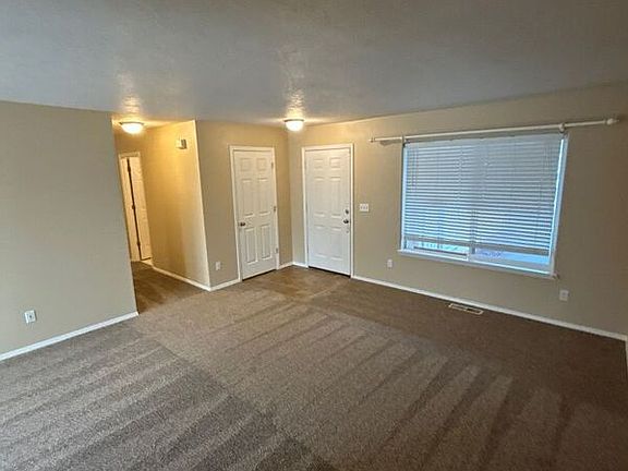 4th image of 4396 Wheat Ave NE