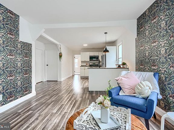 4th image of 1849 Portship Rd