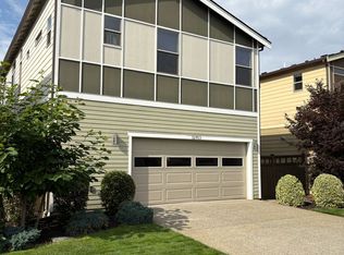 32953 Skyline Ln, Black Diamond, WA 98010