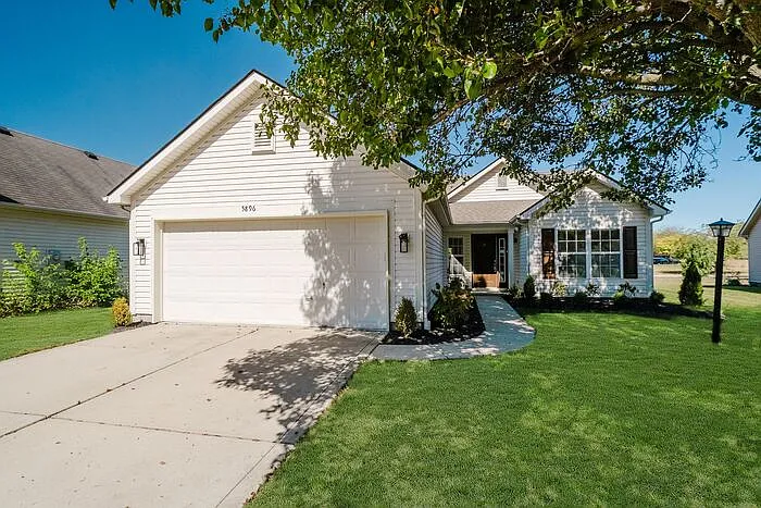 5896 Hollow Oak Trl — Photo 1