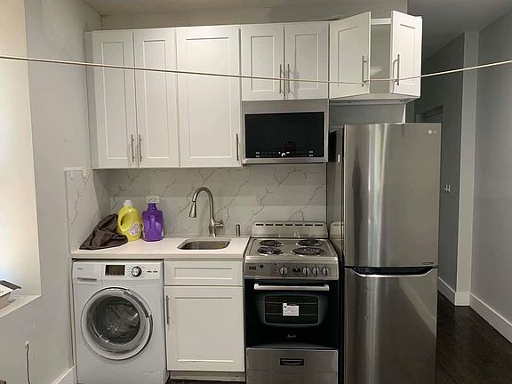 3rd image of 326 E 117th St APT 4