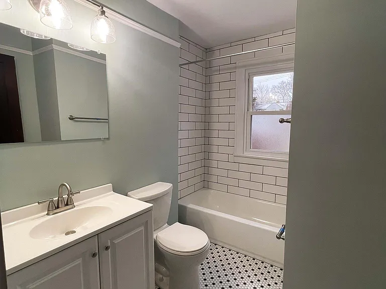 3711 Glenwood Ave #1 — Photo 10