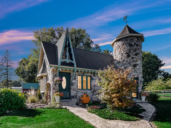 104 N Cummings St, Union Mills, IN 46382