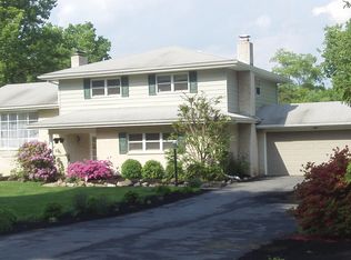 255 Hillcrest Rd, Camp Hill, PA 17011