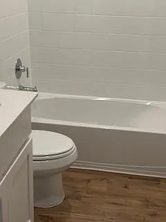 4 bed, 2.0 bath, 1796 sqft, $2,300 — Photo 4