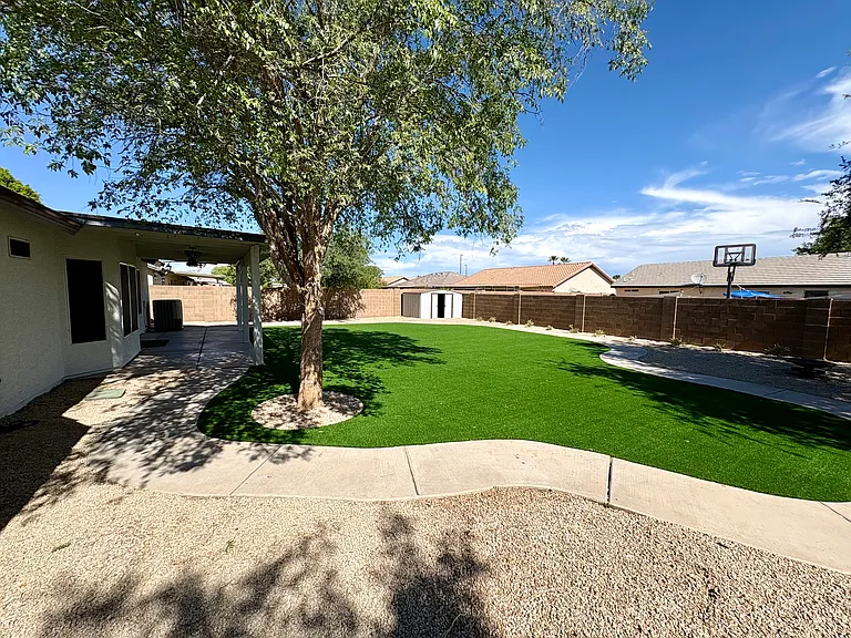 2866 E Toledo Ct — Photo 20