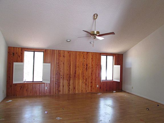 2nd image of 20010 SW Sherry Ave