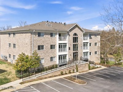8500 Atrium Dr APT 201, Louisville, KY, 40220