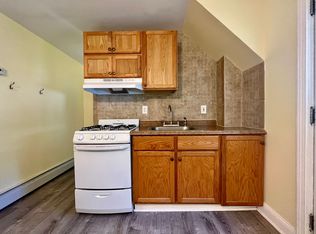 63 Thompson St UNIT 3, Amesbury, MA 01913